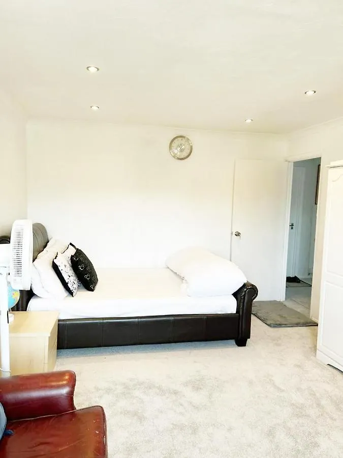 Blessings Of Peace Home Away From Home Cardiff Accommodatie bij particulieren