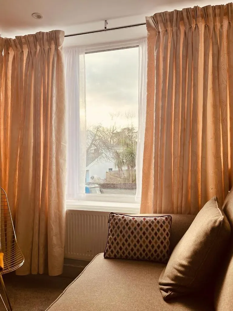 Blessings Of Peace Home Away From Home Cardiff Accommodatie bij particulieren