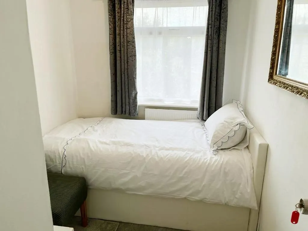 Blessings Of Peace Home Away From Home Cardiff Accommodatie bij particulieren