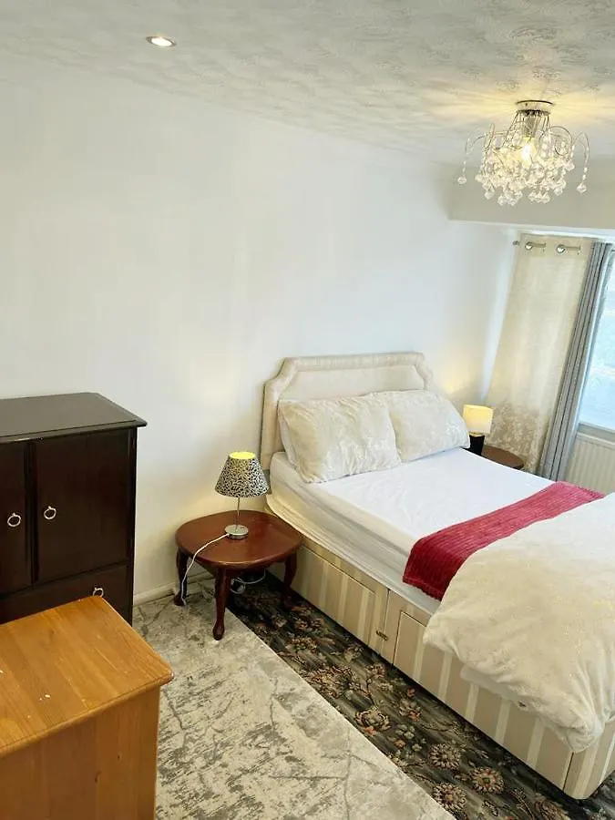 Blessings Of Peace Home Away From Home カーディフ